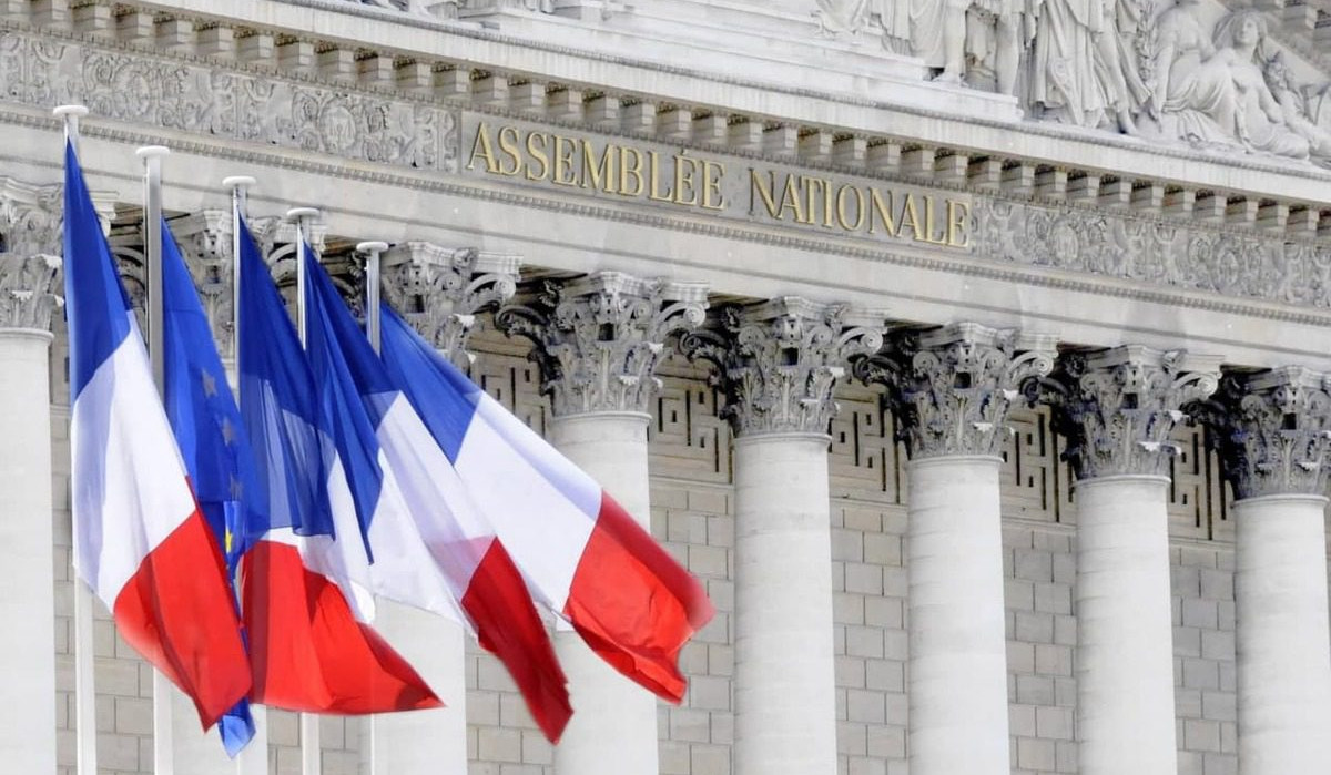 Motions of no confidence against Lecornu's government fail