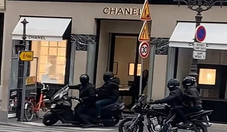 Armed men attempted to rob Chanel store in central Paris