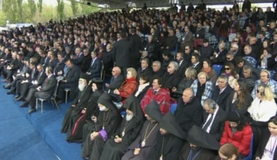 Solemn meeting in Tsitsernakaberd Memorial Complex