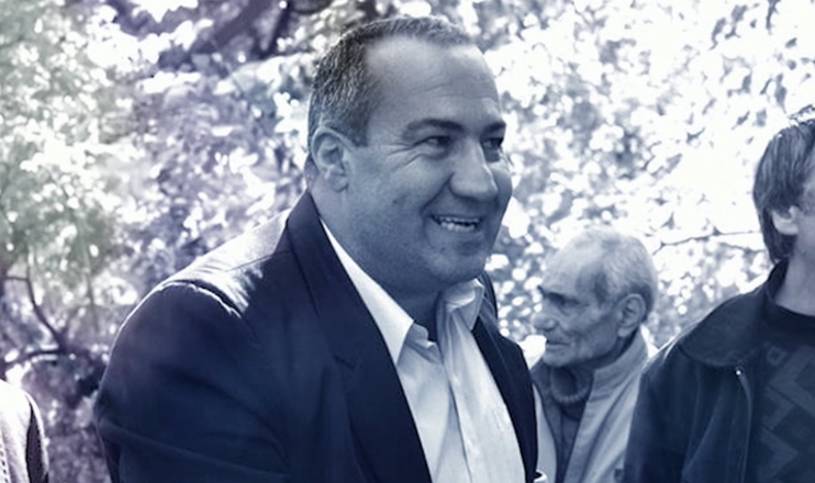 Quotation Marks - Khachik Manukyan