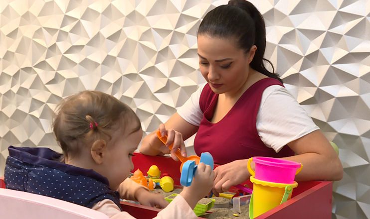 Mum's Diary: Play