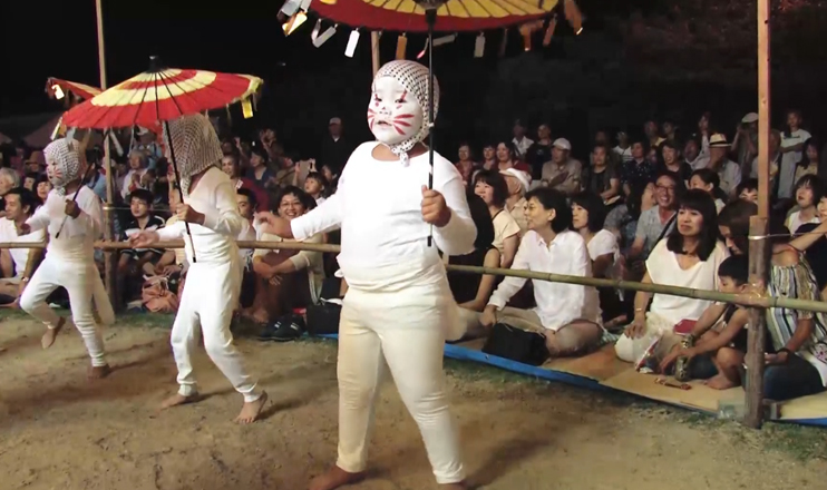 Bon Odori: Japanese dance in graveyards