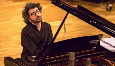 Hayk Melikyan's solo concert: from Chopin to Komitas