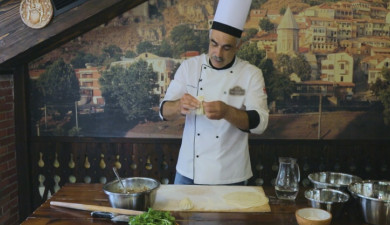 Side by Side: Georgian Community