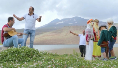 Side by Side: Yazidi Community