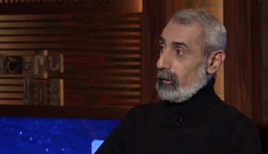 After Midnight: Hovik Charkhchyan