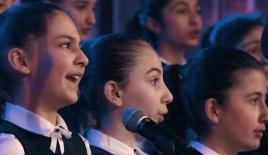 Canticle of Canticles: Children Sing