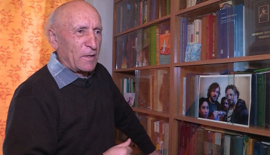 My Library: Azat Yeghiazaryan