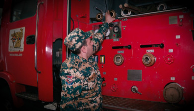 911: Firefighters