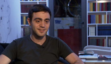 Bookshelf: Hamo Muradyan