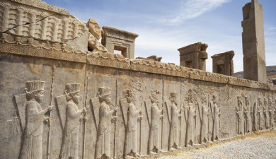 Side by Side: Armenians and Iranians: Historical Review