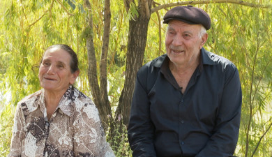 Opposites Attract: Jemma and Vaghinak