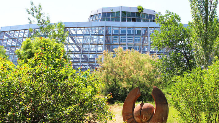 On the Roads of Armenia: Yerevan Botanical Garden