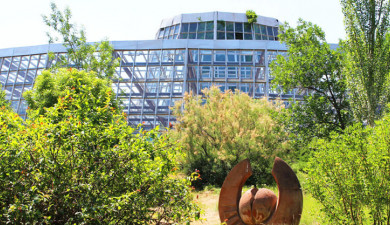 On the Roads of Armenia: Yerevan Botanical Garden