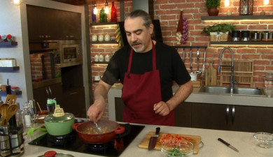 Let's Cook Together: Vegetables with Chicken Breast