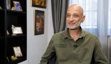 Ours: Antuan Najaryan