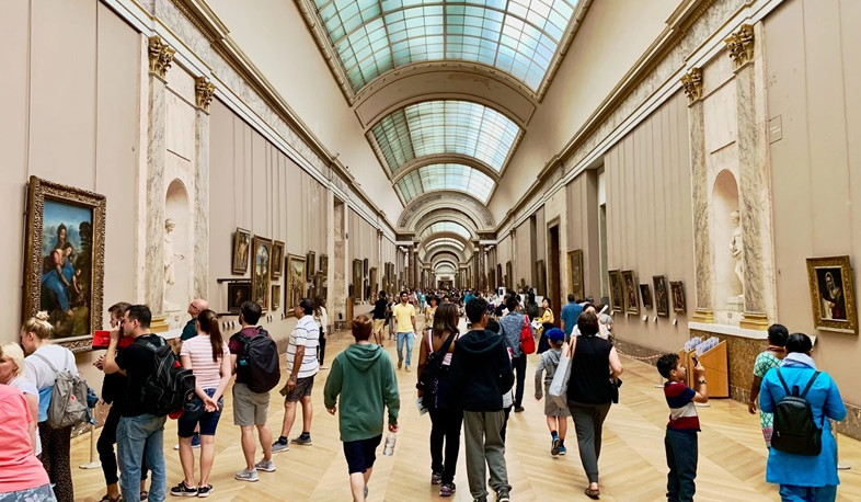 Louvre museum will need years to fix security issues, state auditor finds