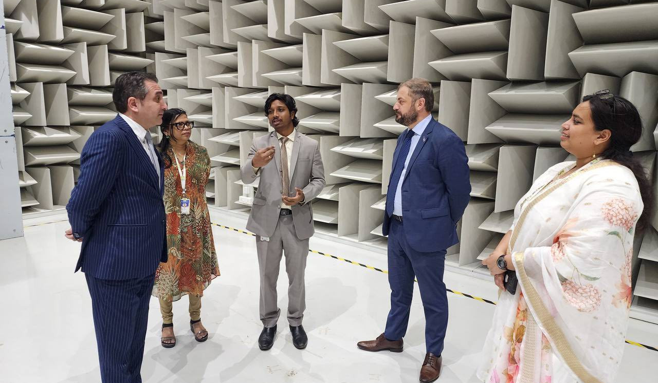 Papoyan suggested Indian company consider investment opportunities in planned industrial zones in Armenia