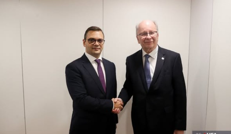 Meeting of Deputy Foreign Minister of Armenia Robert Abisoghomonyan with State Secretary for Foreign Affairs of Sweden Dag Hartelius