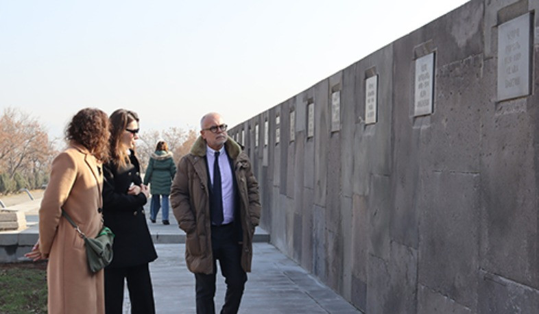 Special Envoy of French Ministry of Europe and Foreign Affairs visited Armenian Genocide Memorial Complex