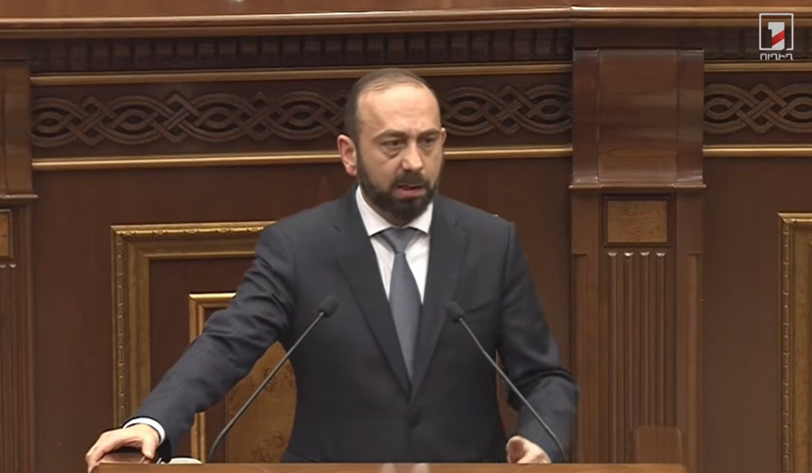 110 Armenian citizens returned on flights yesterday and today: Mirzoyan on flights from UAE through Oman