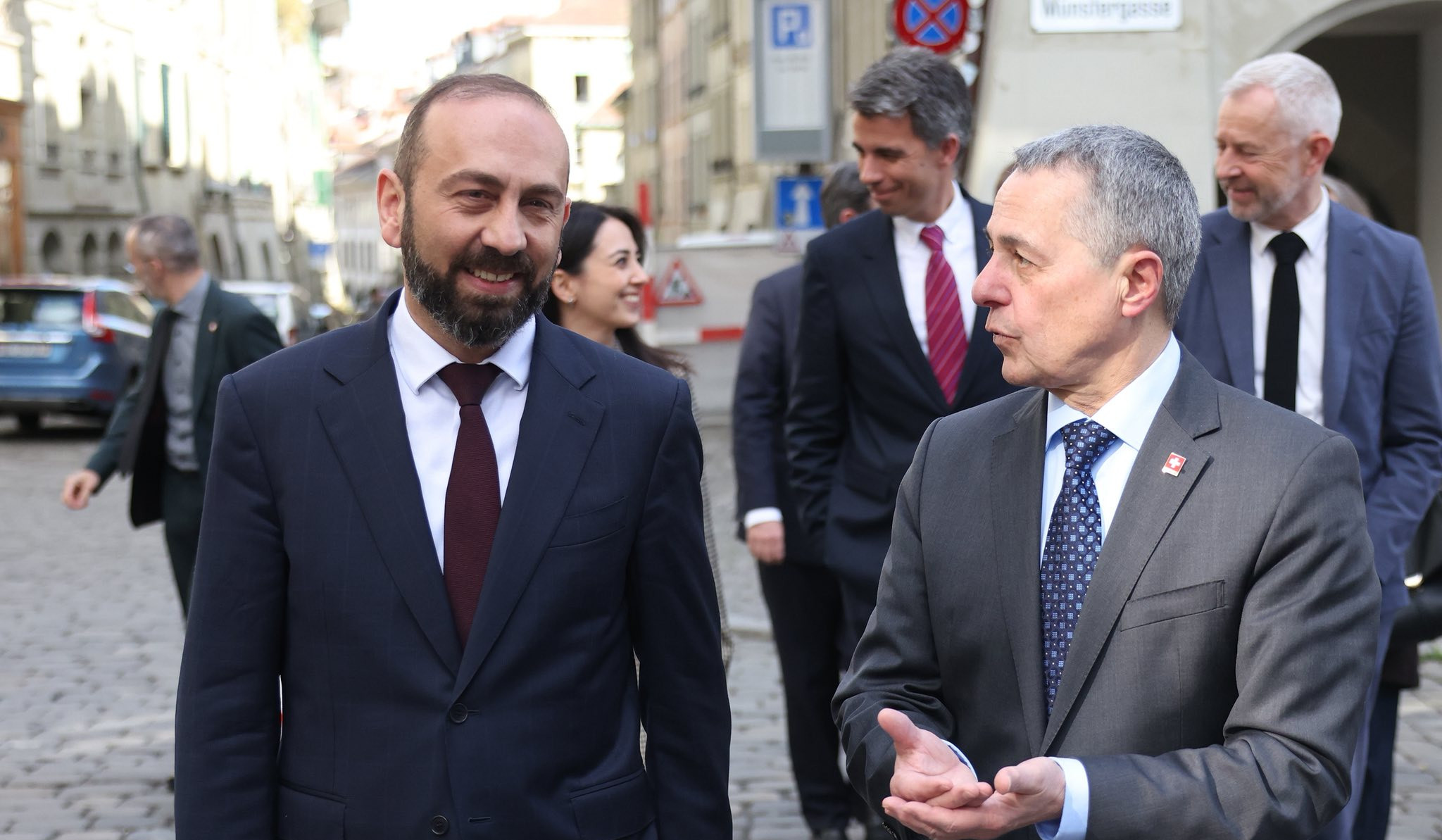 Ararat Mirzoyan and Ignazio Cassis took a short walk in historical part of Bern