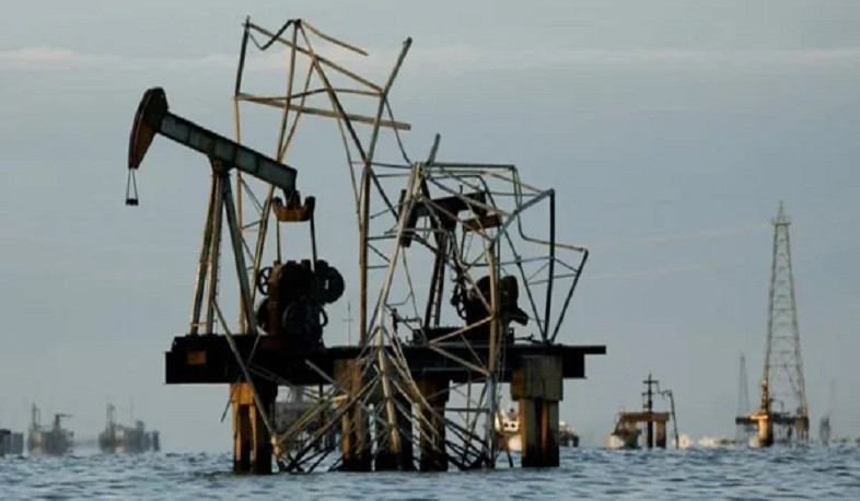 US temporarily eases sanctions on Russian oil