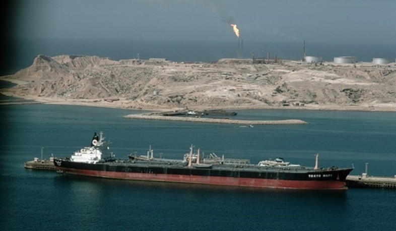 Iran to charge fees for commercial ships passing through Strait of Hormuz