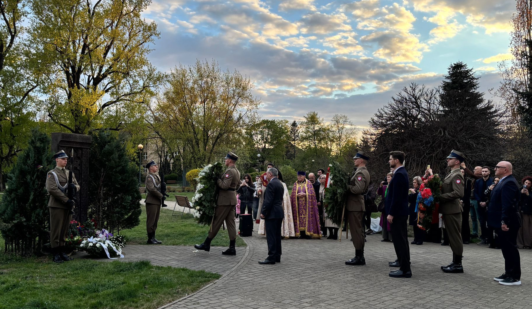 Tribute to memory of victims of Genocide paid at khachkar in Armenian Park in Warsaw