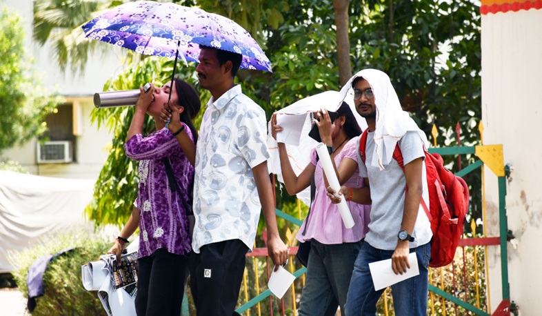 Northern India swelters as temperatures hit record highs