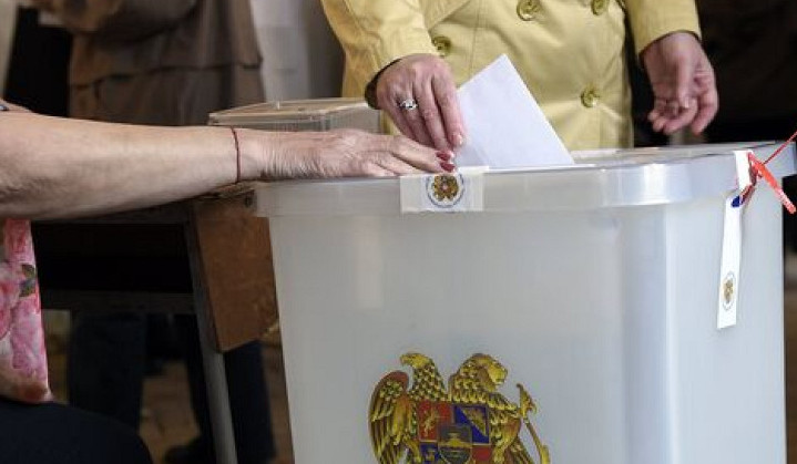Armenia observes day of silence: election campaigning banned