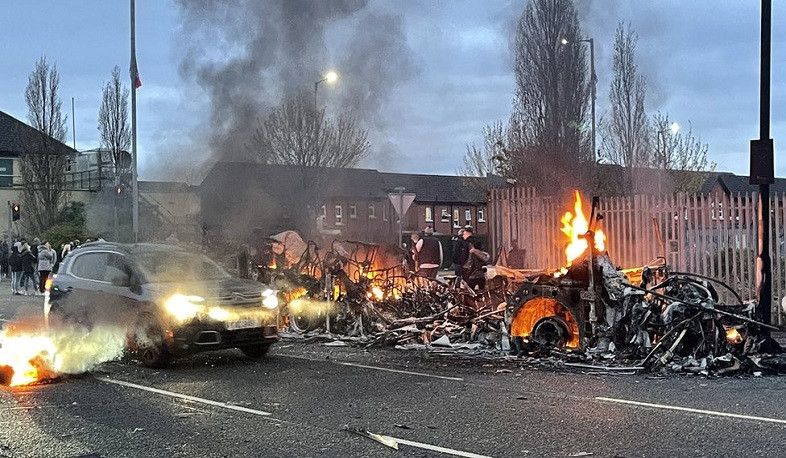 Riots erupt in Northern Ireland after knife attack by Sudanese refugee