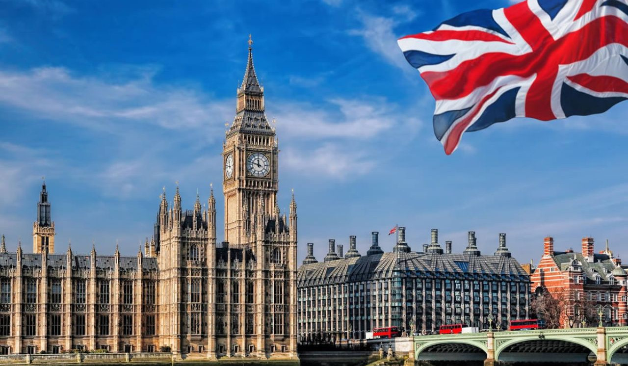 Armenia's Foreign Ministry  congratulated  UK on its National Day