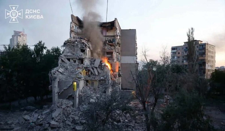 Massive Russian strikes hit Kyiv: many killed, injured, and missing