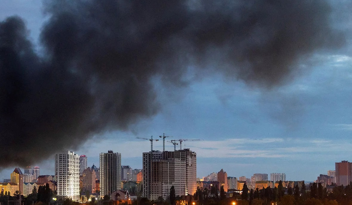 Russia and Ukraine continue exchanging strikes, leaving dead and injured
