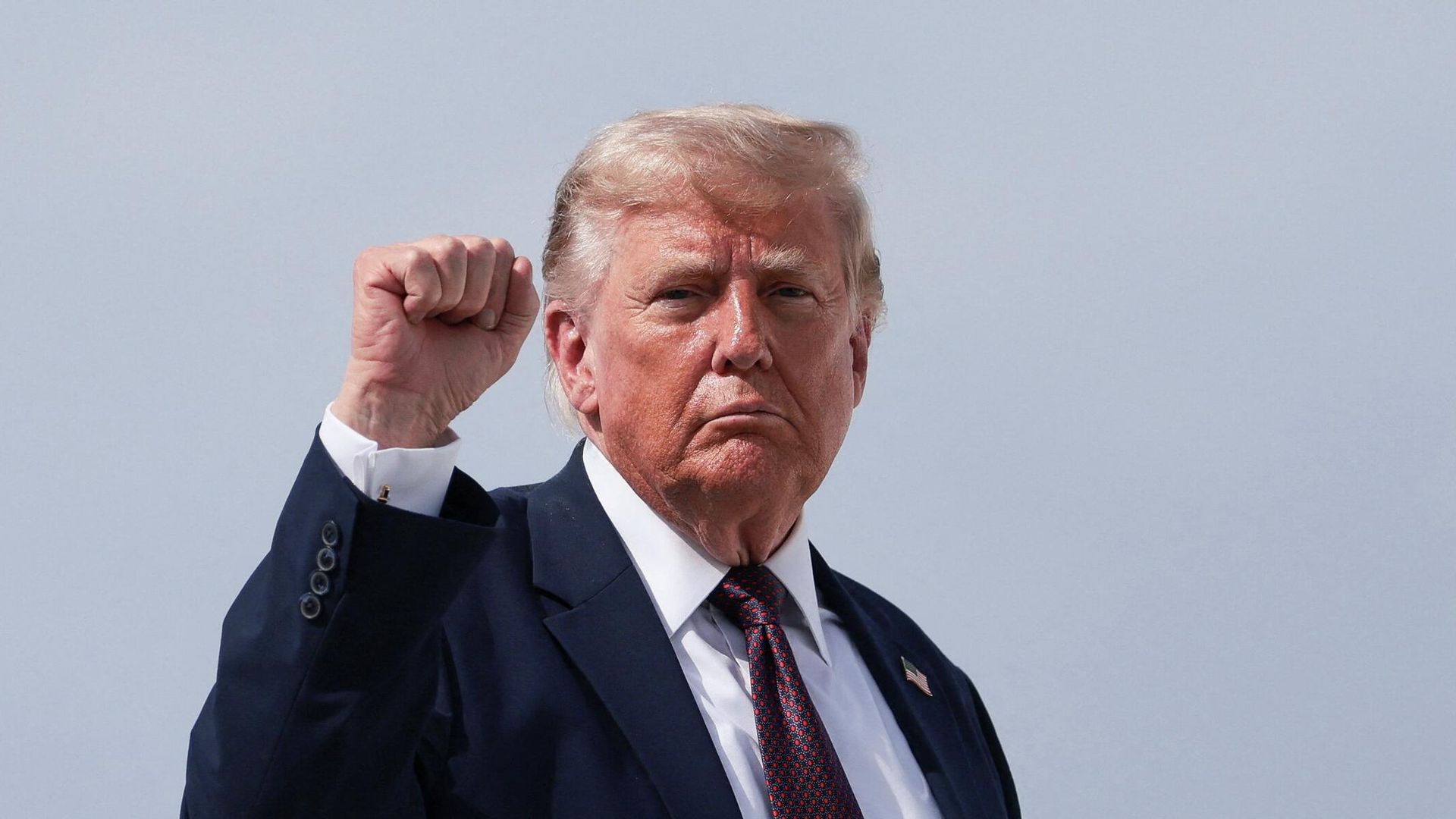 Trump may raise tariffs on Canada due to wildfire smoke