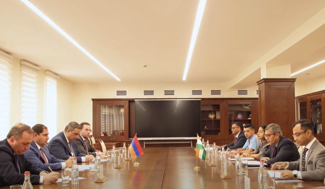 Suren Papikyan and Indian Defense Secretary discuss issues related to military-technical cooperation