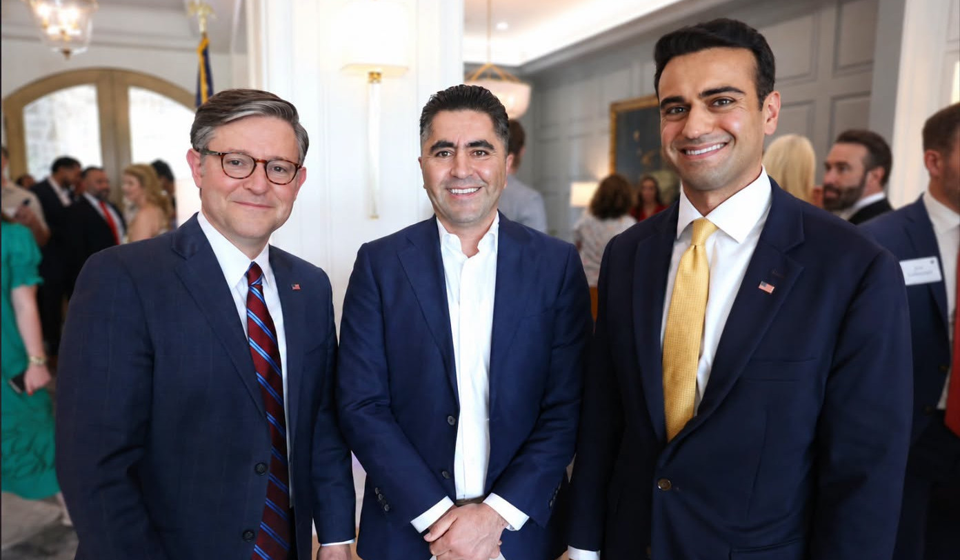 Honorary Consul of Armenia in Arizona had brief meeting with Mike Johnson and Abraham Hamadeh