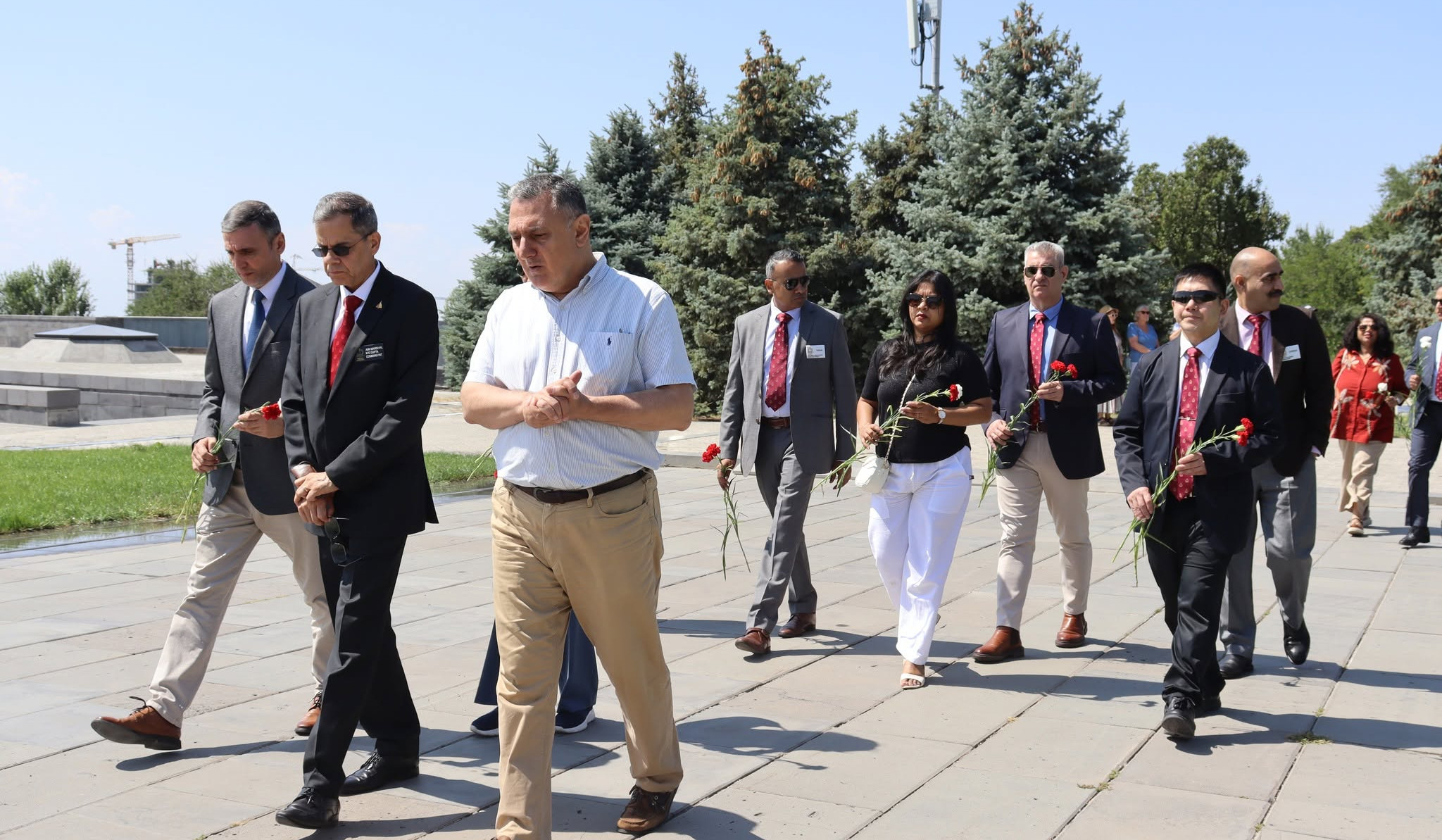 Delegation led by Commandant of India's National Defence College visited Armenian Genocide Memorial Complex
