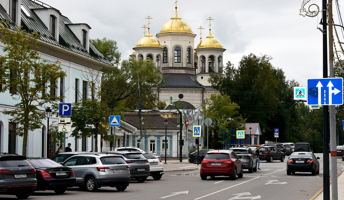 Russia and Ukraine continue to exchange strikes