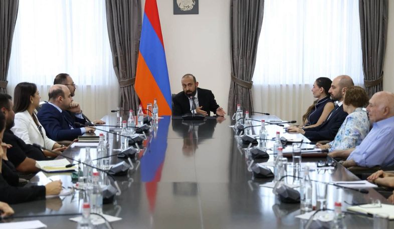 Foreign policy agenda discussed at meeting of Public Council adjunct to Minister of Foreign Affairs and International Trade of Armenia