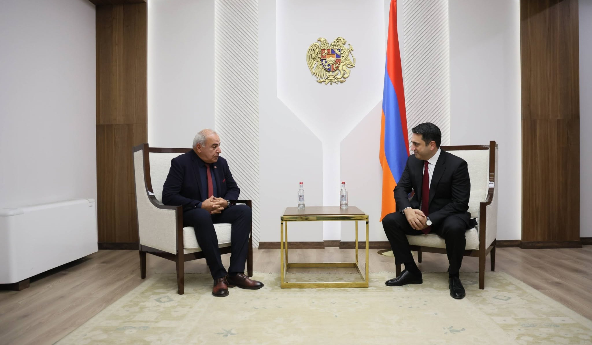 Security Council Secretary and Georgian Ambassador to Armenia discuss bilateral relations