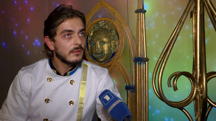 Curtains: Beauty and the Beast