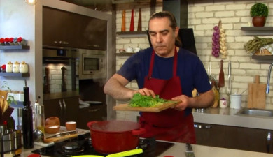 Let's Cook Together: Spinach and Chicken Soup