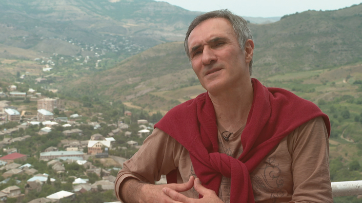 1000 and One Ways Out: Vardan Petrosyan in Nerkin Karmiraghbyur
