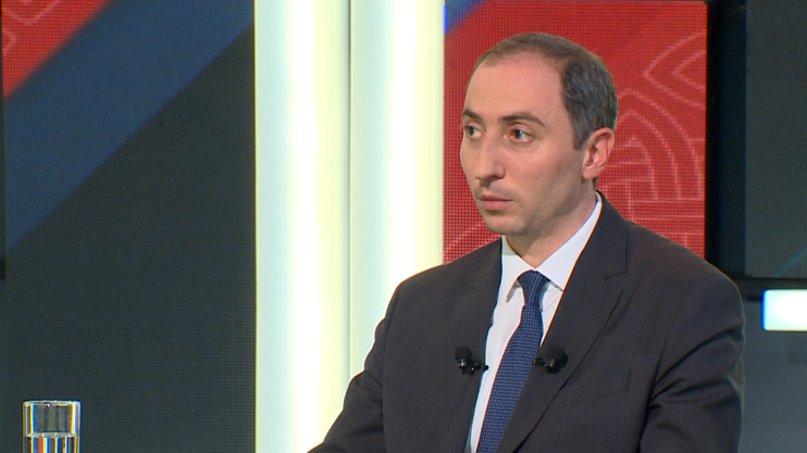 Interview with Robert Khachatryan