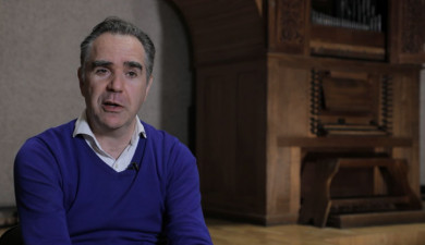 Ours: Mikael Hakhnazaryan